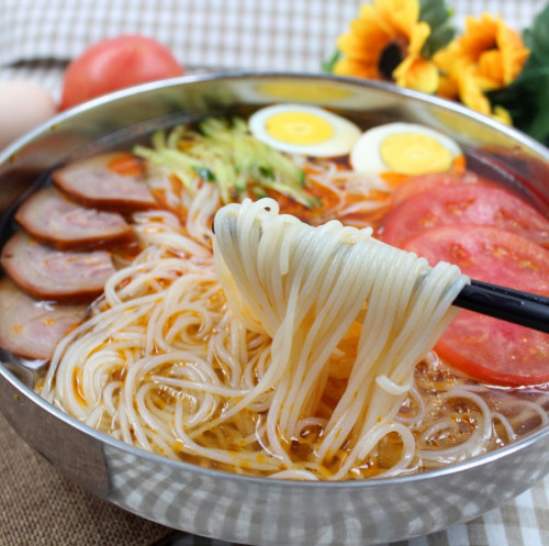 Рисовая лапша с овощами