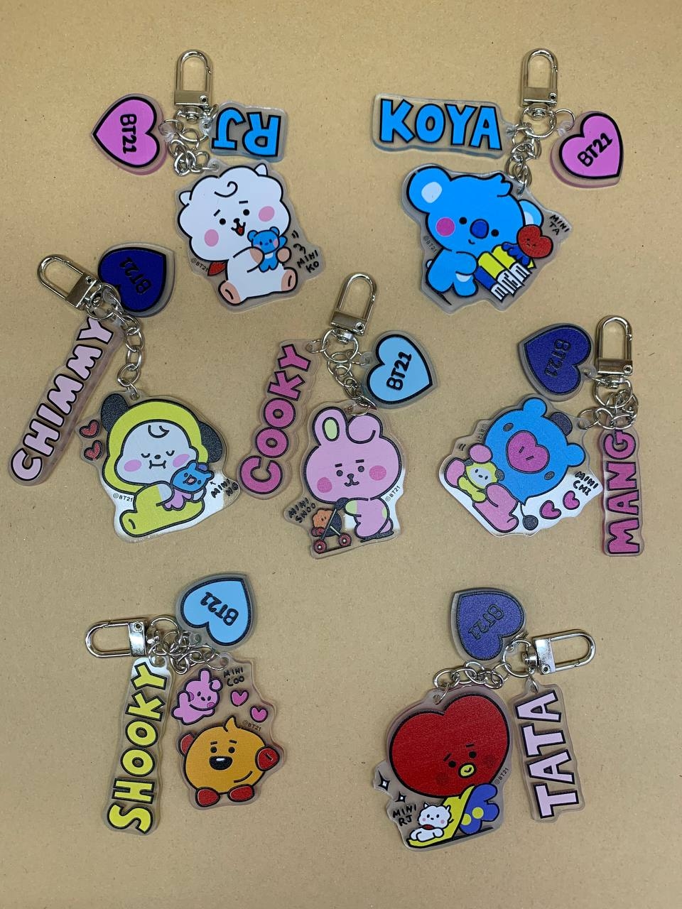 Брелок акрил BT21