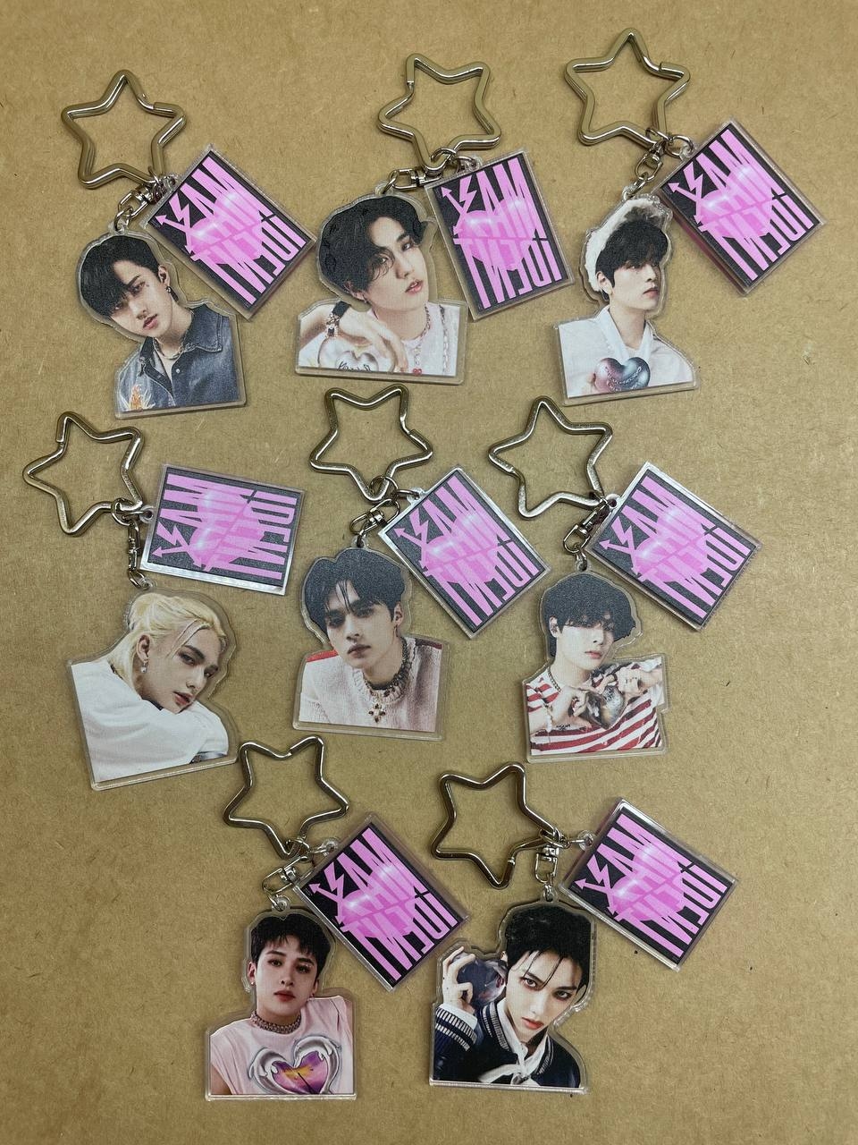 Брелок акрил Stray Kids
